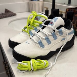 Nike White and Light Blue Sneakers with Neon Laces